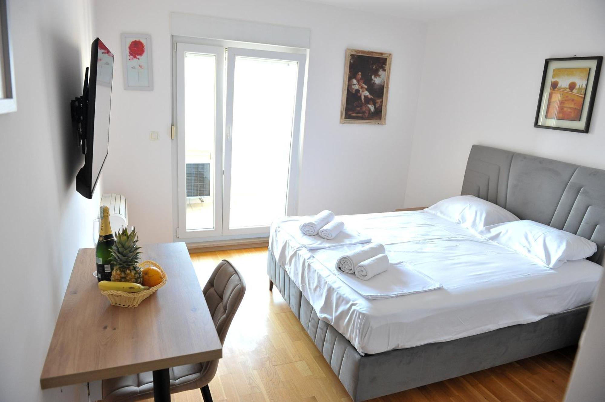 Orca Apartments Mostar Esterno foto