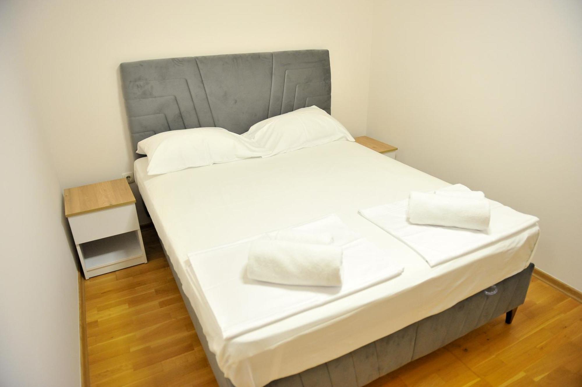 Orca Apartments Mostar Esterno foto